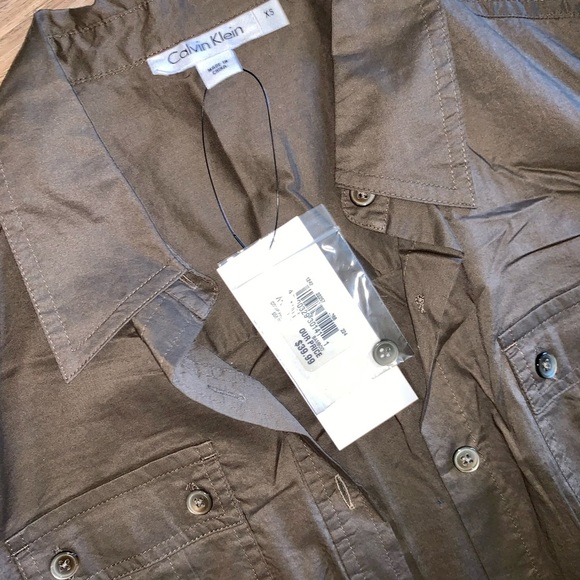 🆕 Calvin Klein Army Button Up - Picture 2 of 4